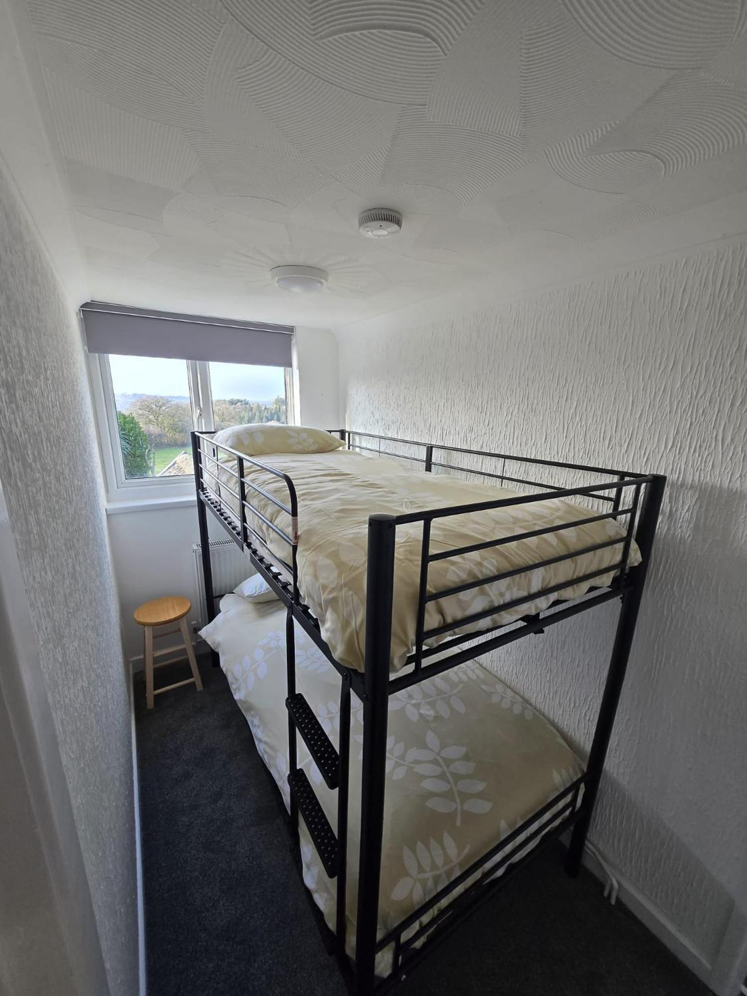 Beautiful Apartment With Private Pool Near Tenby Kilgetty Værelse billede