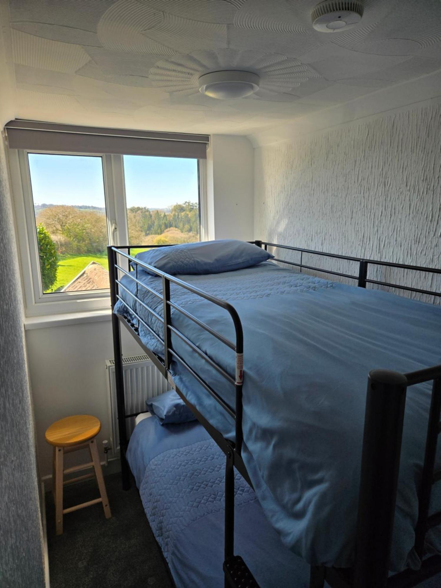 Beautiful Apartment With Private Pool Near Tenby Kilgetty Eksteriør billede
