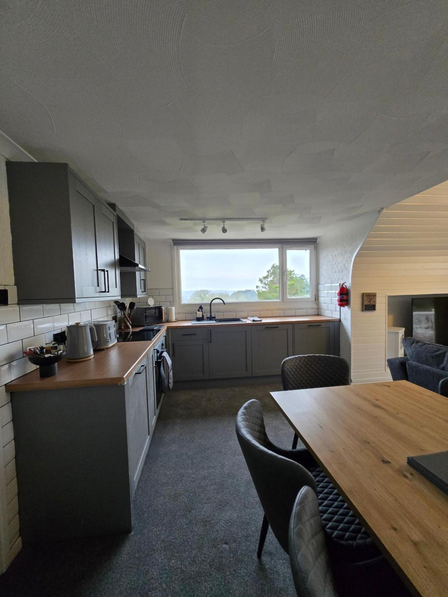 Beautiful Apartment With Private Pool Near Tenby Kilgetty Eksteriør billede